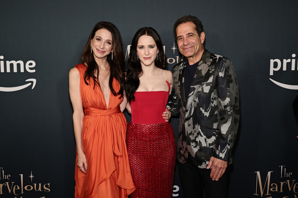 Photos: Sutton Foster, Rachel Brosnahan & More Attend THE MARVELOUS MRS. MAISEL Premiere Image