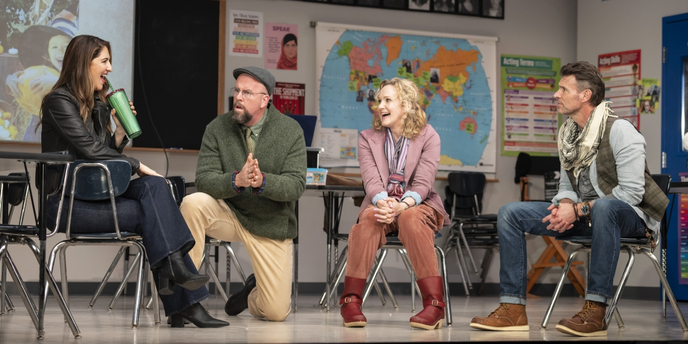 Photos: First Look at D'Arcy Carden, Katie Finneran, Scott Foley & Chris Sullivan in THE THANKSGIVING PLAY Photo
