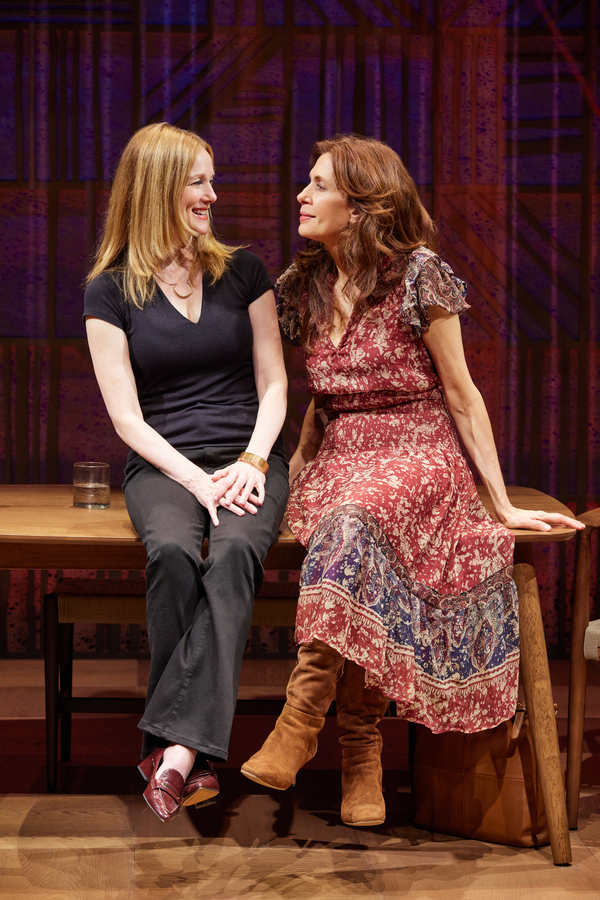 Photos: First Look at Laura Linney & Jessica Hecht in SUMMER, 1976 Image