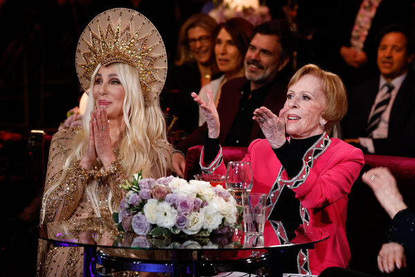 Photos: Inside Carol Burnett's NBC Special With Julie Andrews, Bernadette Peters & More Image