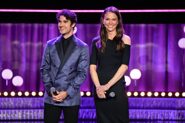 Photos: Inside Carol Burnett's NBC Special With Julie Andrews, Bernadette Peters & More Image