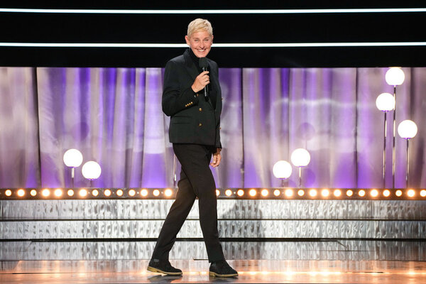 Photos: Inside Carol Burnett's NBC Special With Julie Andrews, Bernadette Peters & More Image