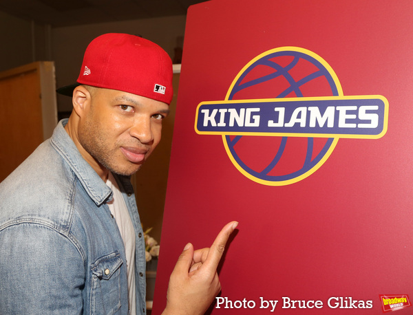 Photos: The Cast of KING JAMES Meets the Press Image