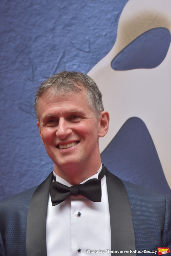 Photos: The Stars Arrive at Closing Night of THE PHANTOM OF THE OPERA Image
