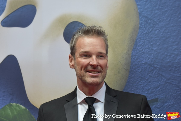 Photos: The Stars Arrive at Closing Night of THE PHANTOM OF THE OPERA Image