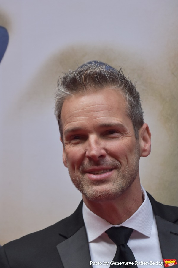 Photos: The Stars Arrive at Closing Night of THE PHANTOM OF THE OPERA Image