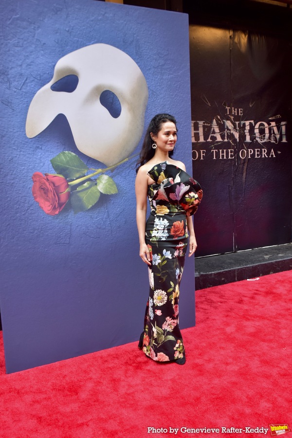 Photos: The Stars Arrive at Closing Night of THE PHANTOM OF THE OPERA Image