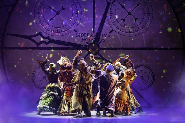Photos: WICKED Extends Booking and Releases All New Production Photos Image