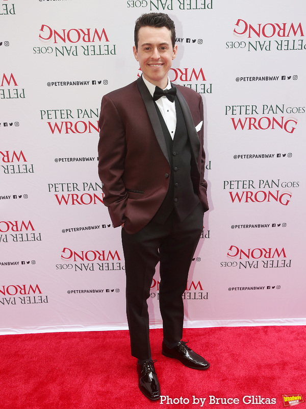 Photos: See Neil Patrick Harris & More at PETER PAN GOES WRONG Opening Night Image