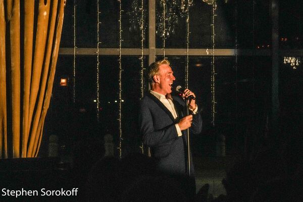 Photos: Todd Murray Croons at Cafe Centro Cabaret Image