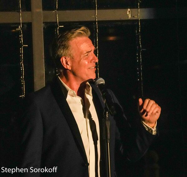 Photos: Todd Murray Croons at Cafe Centro Cabaret Image