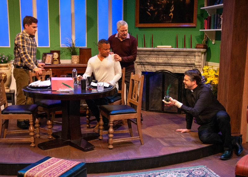 Review: LOCUSTS HAVE NO KING at New Conservatory Theatre Center Image