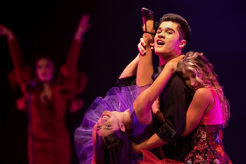 Review: HITS! THE MUSICAL PRESENTED BY ON CUE ENTERTAINMENT at Pantages Theater  Image