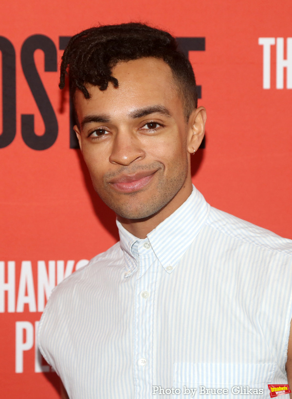 Photos: Stars Arrive at THE THANKSGIVING PLAY Opening Night! Image