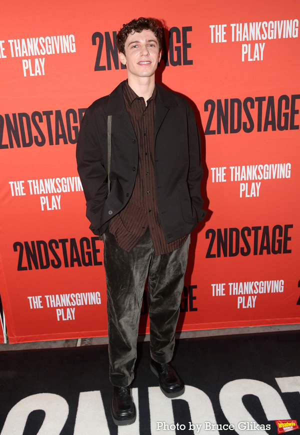 Photos: Stars Arrive at THE THANKSGIVING PLAY Opening Night! Image