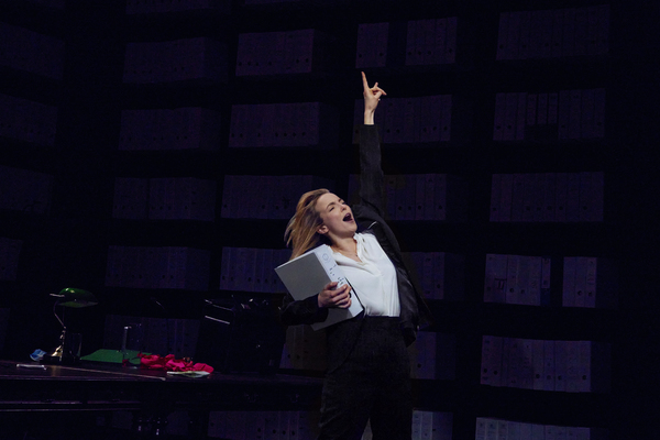 Photos: First Look at Jodie Comer in PRIMA FACIE on Broadway Image