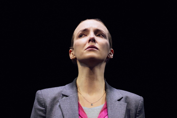 Photos: First Look at Jodie Comer in PRIMA FACIE on Broadway Image
