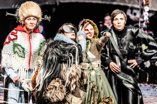 Photos: First Look at TRĄBKA DO SŁUCHANIA at Wrocławski Teatr Współczesny  Image