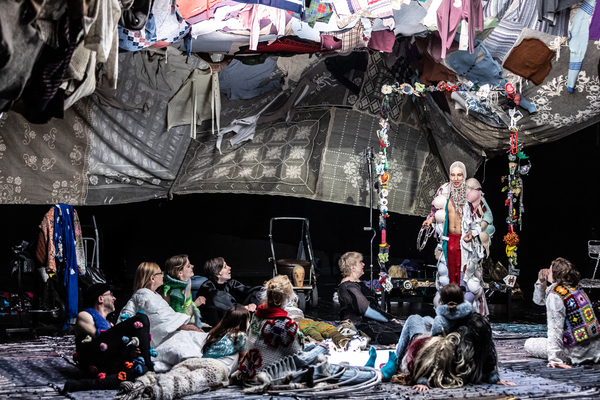 Photos: First Look at TRĄBKA DO SŁUCHANIA at Wrocławski Teatr Współczesny Image