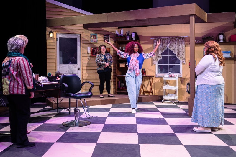 Review: The Heart-Wrenching STEEL MAGNOLIAS Is Stealing Hearts Right Here in Houston! 