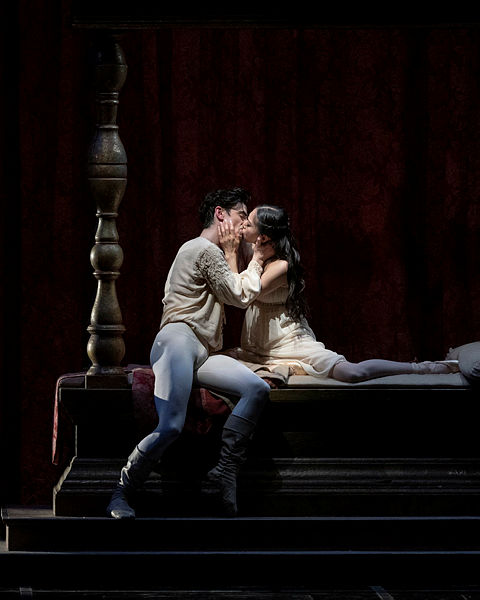Review: ROMEO & JULIET at San Francisco Ballet Concludes the Season on a Gloriously Romantic High Note Image