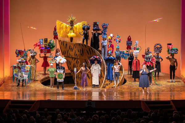 Photos/Video: Watch Highlights from Broadway Cares/Equity Fights AIDS' Easter Bonnet Competition Image