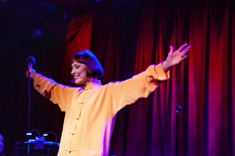 Review: Karen Akers Demonstrates Star And Staying Power With ABOUT TIME at Birdland Image