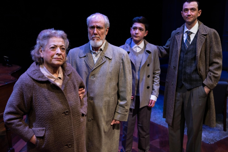 Review: PRAYER FOR THE FRENCH REPUBLIC is Beautifully Compelling at Actor's Express Image