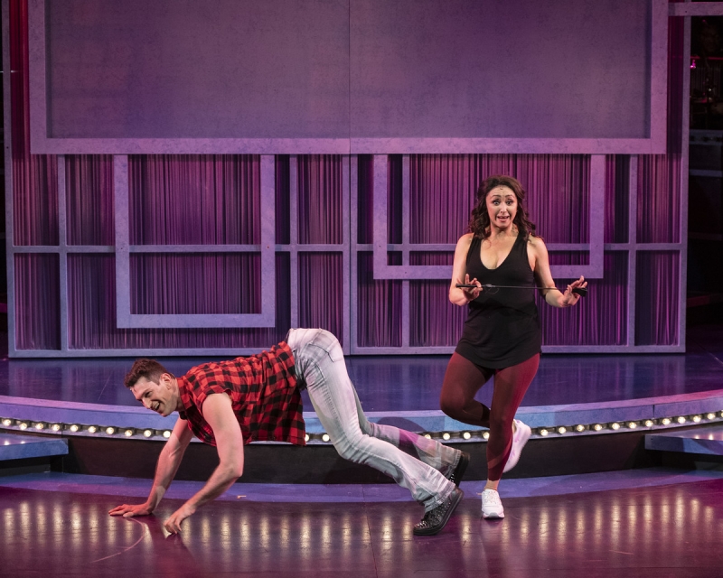 Review: THE WORLD GOES 'ROUND at Olney Theatre Center Image