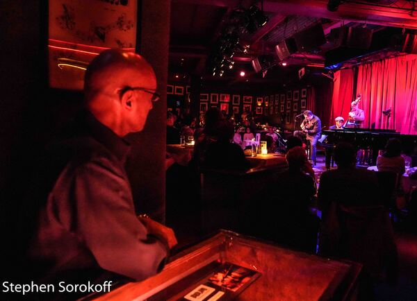 Photos: John Pizzarelli Debuts New Album 'Stage & Screen' at Birdland Image