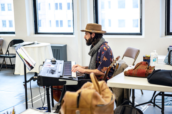 Photos: First Look at Roundabout's PRIMARY TRUST in Rehearsal Image