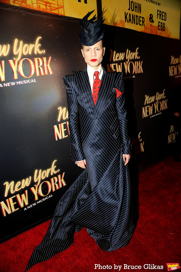 Photos: Stars Arrive on the Red Carpet at NEW YORK, NEW YORK! Opening Night! Image