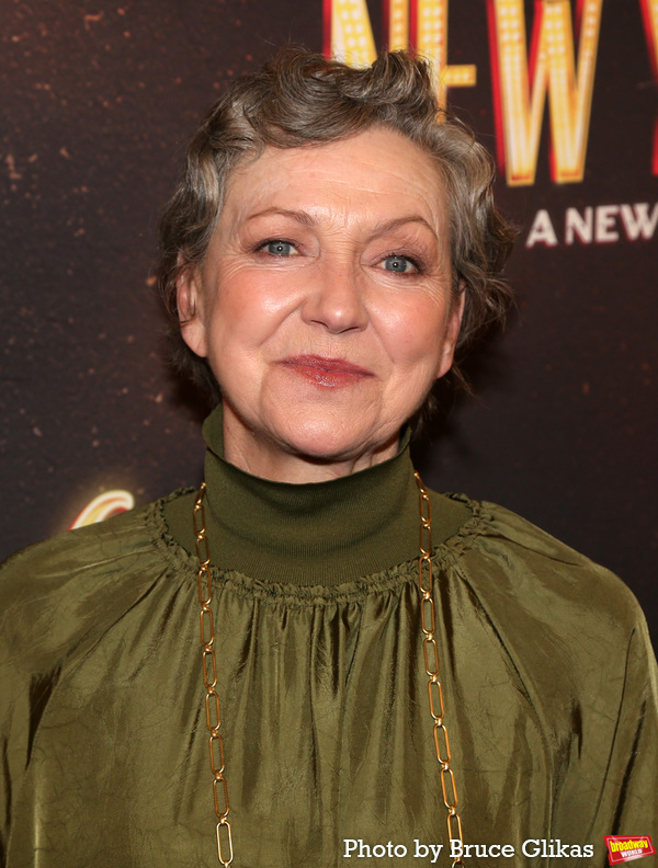 Photos: Stars Arrive on the Red Carpet at NEW YORK, NEW YORK! Opening Night! Image