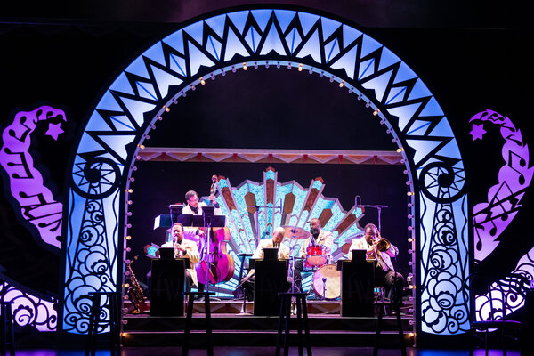 Photos: First Look at Great Lakes Theater's AIN'T MISBEHAVIN' Image