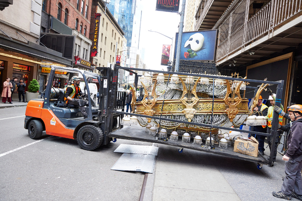 Photos/Video: Iconic PHANTOM Chandelier Exits Broadway's Majestic Theatre Image
