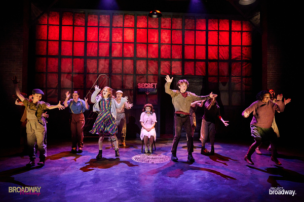 Photos: First Look At URINETOWN At Theater 555 Image