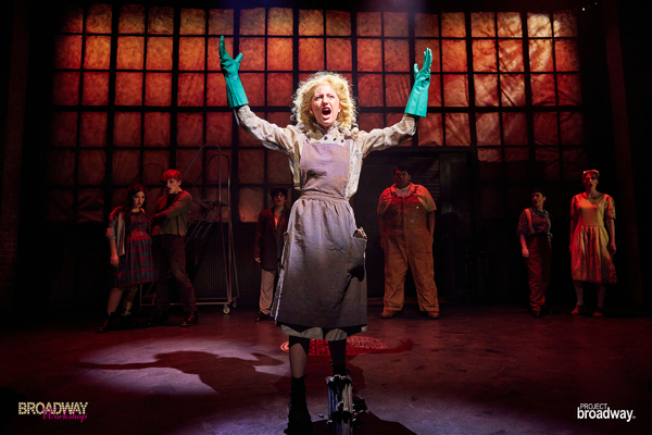 Photos: First Look At URINETOWN At Theater 555 Image