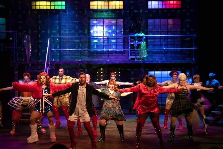 Review: KINKY BOOTS at Shea's 710 Theatre 