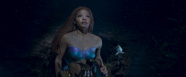 Photos: See New Shots of Halle Bailey & Jonah Hauer-King in THE LITTLE MERMAID 