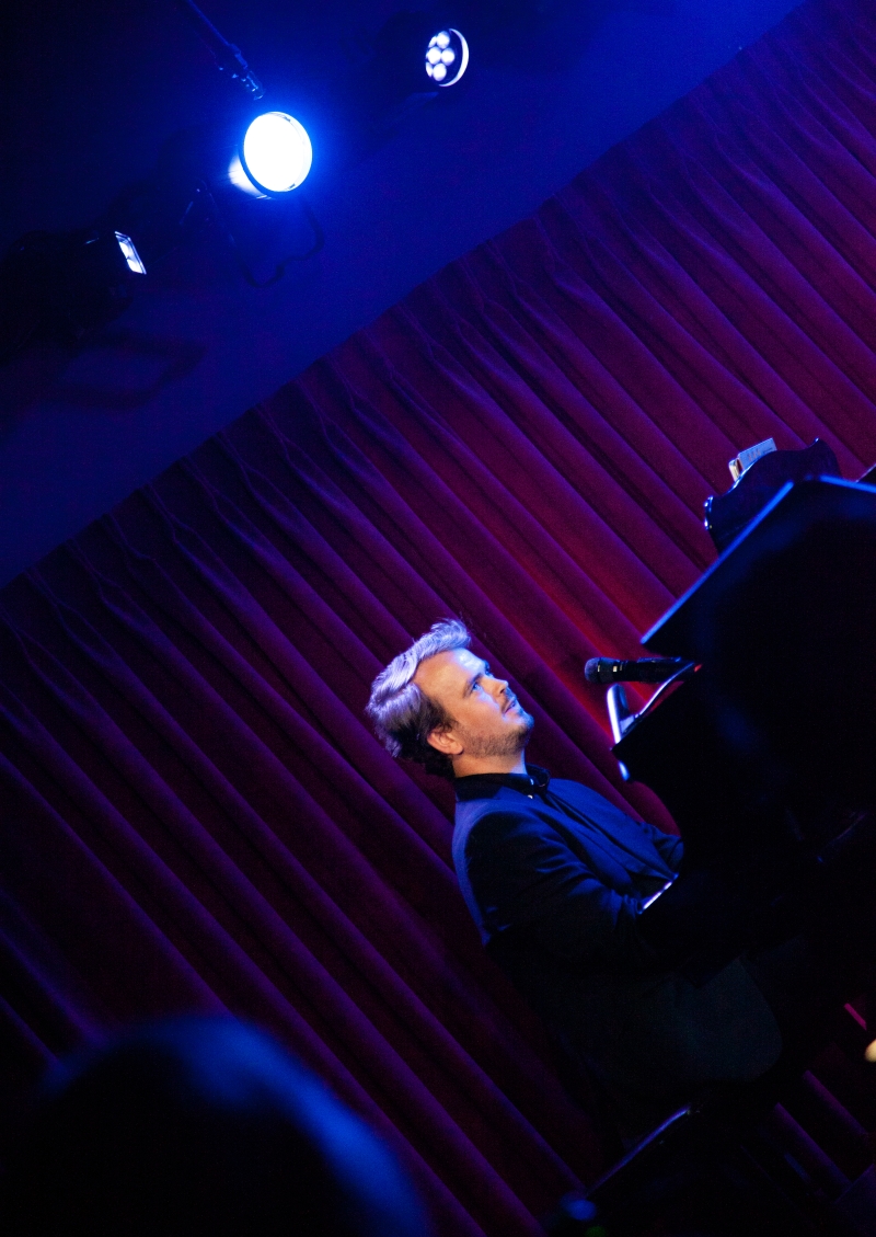 Review: Jayson Kerr INDECISIVELY YOURS Delights Devoted Audience at The Green Room 42 Image
