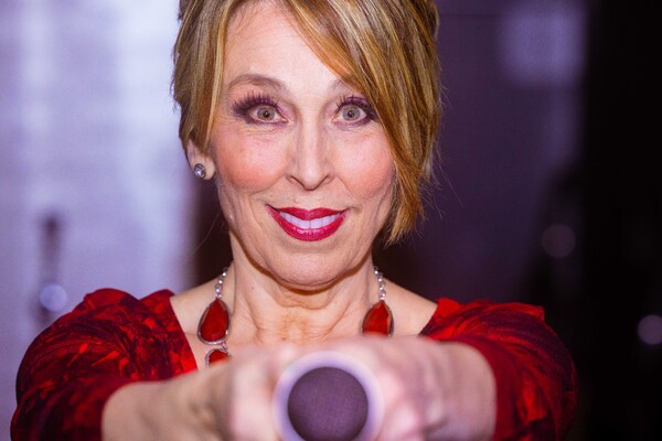 Photos: Matt Baker Lenses The Latest LINEUP WITH SUSIE MOSHER At Birdland Theater Image