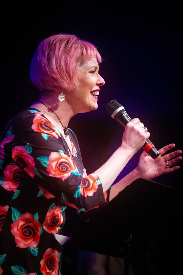 Photos: Matt Baker Lenses The Latest LINEUP WITH SUSIE MOSHER At Birdland Theater 