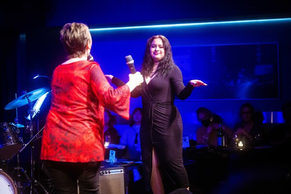 Photos: Matt Baker Lenses The Latest LINEUP WITH SUSIE MOSHER At Birdland Theater Image