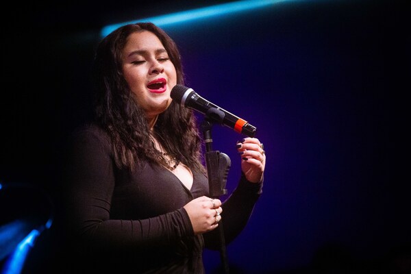 Photos: Matt Baker Lenses The Latest LINEUP WITH SUSIE MOSHER At Birdland Theater Image