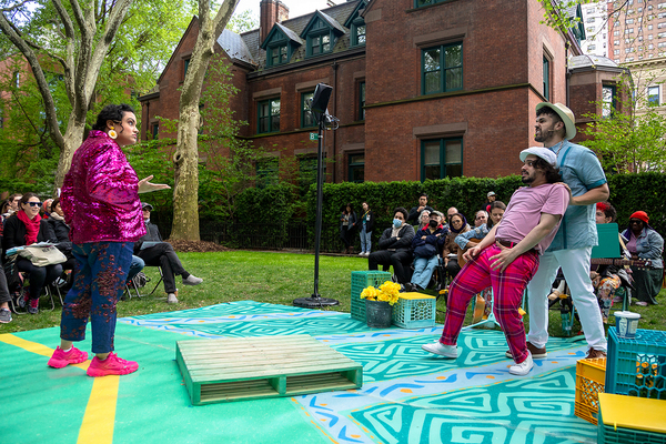 Photos: First Look at Mobile Unit's THE COMEDY OF ERRORS Image