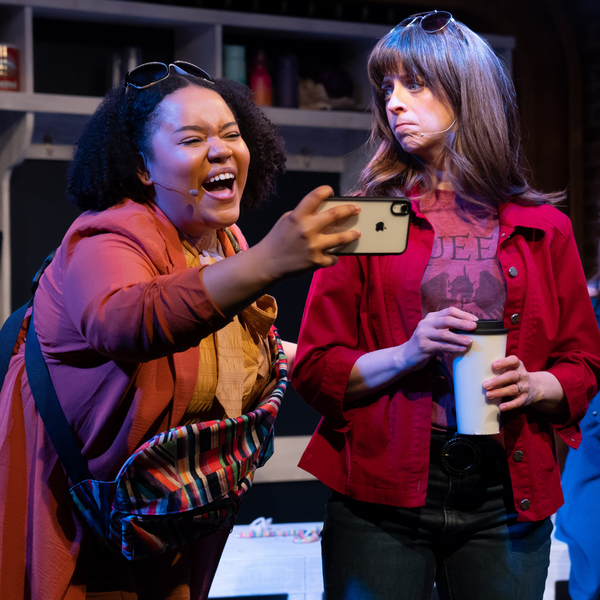Photos: MOTHERFREAKINGHOOD! Makes Its Chicago Premiere At The Venus Cabaret Theater Image