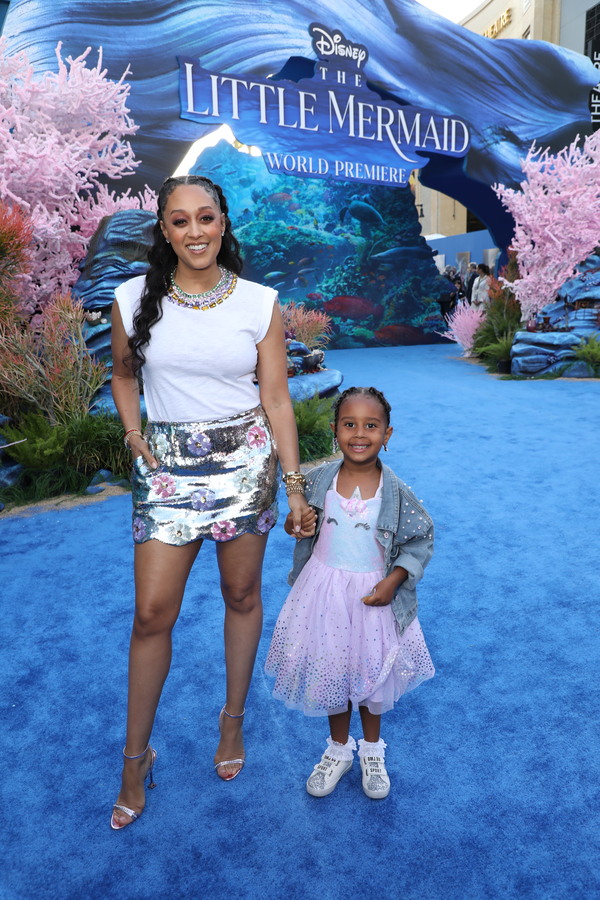 PHOTO FLASH: Premiere de LA SIRENITA en Los Ángeles Image
