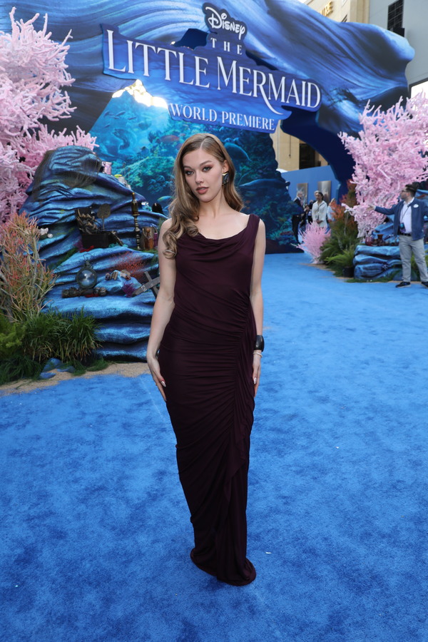 PHOTO FLASH: Premiere de LA SIRENITA en Los Ángeles Image