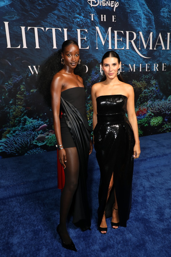 PHOTO FLASH: Premiere de LA SIRENITA en Los Ángeles Image