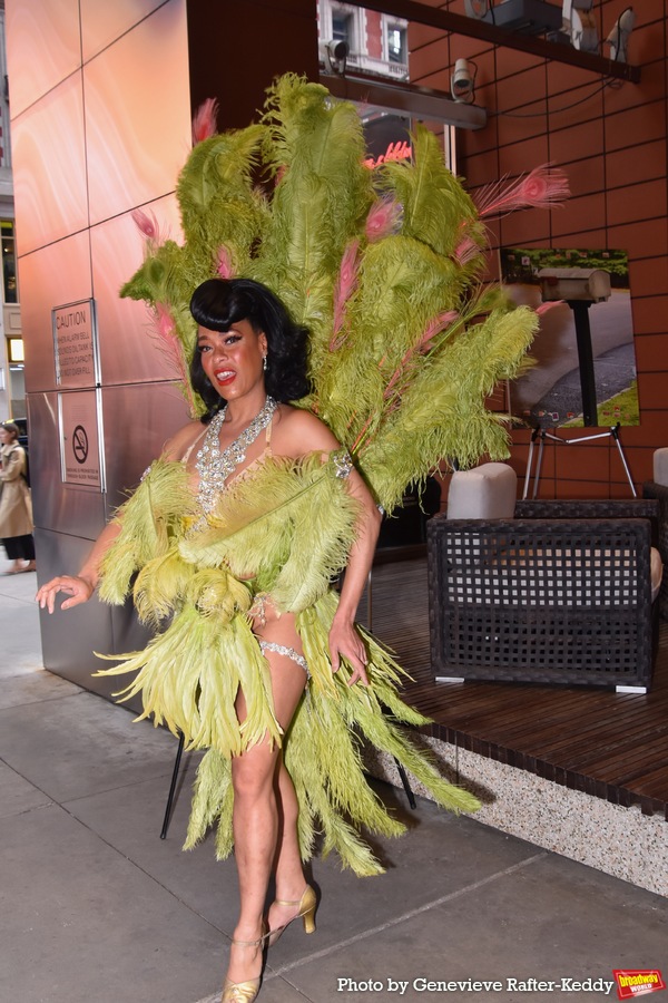 Photos: ChaShaMa Celebrates BroadwayHD at Art Soiree in Times Square 